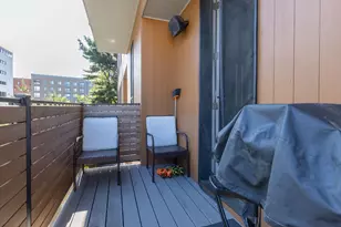 7 Baker Ct, Boston, MA 02125 - Photo 16