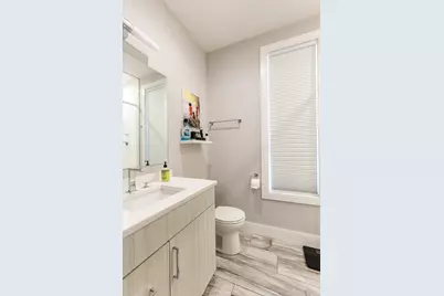7 Baker Ct #1, Boston, MA 02125 - Photo 18
