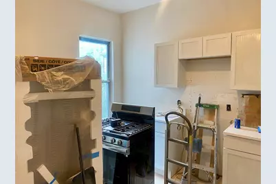 126 Thorndike #1, Cambridge, MA 02141 - Photo 2