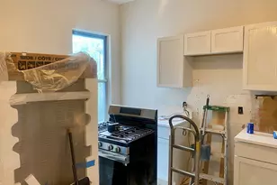 126 Thorndike, Cambridge, MA 02141 - Photo 2