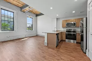 90 Grove St, Worcester, MA 01605 - Photo 4