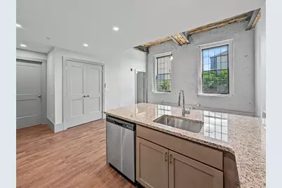 90 Grove St #110, Worcester, MA 01605 - Photo 6
