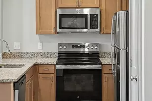 90 Grove St, Worcester, MA 01605 - Photo 8