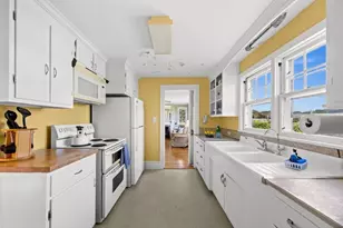 36 Hines Point Rd, Tisbury, MA 02568 - Photo 16