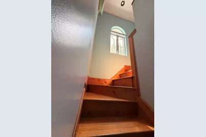 446 Lindsey St, Attleboro, MA 02703 - Photo 16