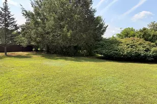 446 Lindsey St, Attleboro, MA 02703 - Photo 20