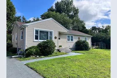 91 Pageotte St, Acushnet, MA 02743 - Photo 2