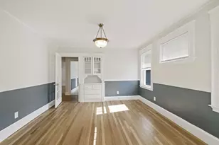 26 Bradford Rd, Watertown, MA 02472 - Photo 8