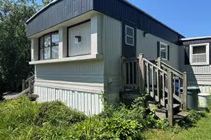 301 Bulgarmarsh Rd, Tiverton, RI 02878 - Photo 2
