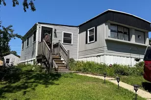 301 Bulgarmarsh Rd, Tiverton, RI 02878 - Photo 1