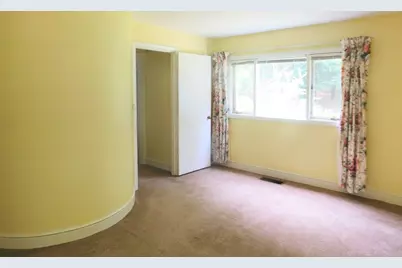 60 Shaw Drive, Wayland, MA 01778 - Photo 14