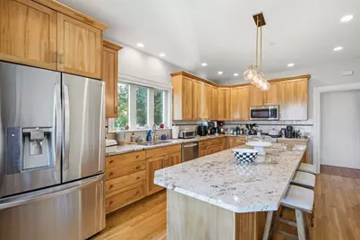 70 Park Avenue, Stoneham, MA 02180 - Photo 4