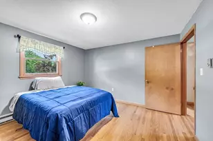 17 Breton Ln, Holyoke, MA 01040 - Photo 30