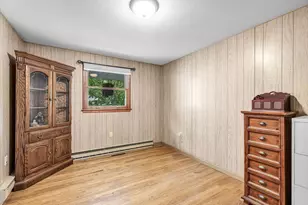 17 Breton Ln, Holyoke, MA 01040 - Photo 14