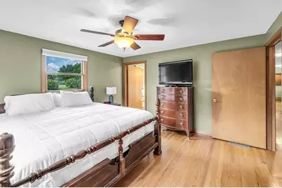 17 Breton Ln, Holyoke, MA 01040 - Photo 22