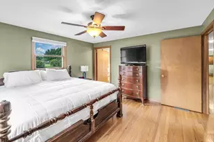17 Breton Ln, Holyoke, MA 01040 - Photo 22