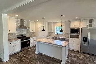 3 Rose Ln, Sturbridge, MA 01566 - Photo 1