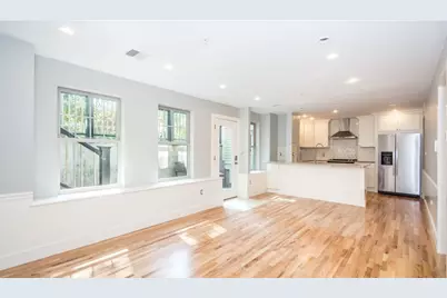 17 Neponset St #A, Canton, MA 02021 - Photo 4