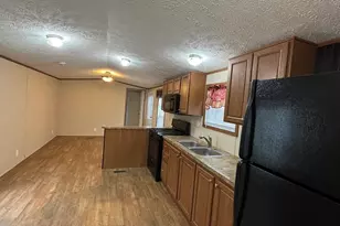 557 SW Cutoff, Worcester, MA 01607 - Photo 2