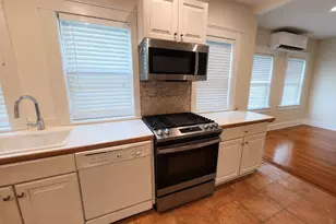 70 Putnam St, Watertown, MA 02472 - Photo 8