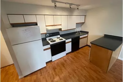 10 Roberts St #21, Somerville, MA 02145 - Photo 2