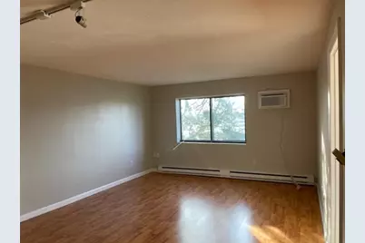 10 Roberts St #21, Somerville, MA 02145 - Photo 8