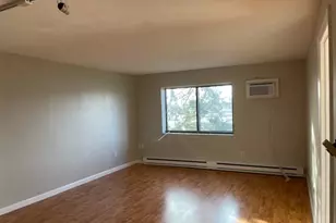 10 Roberts St, Somerville, MA 02145 - Photo 8