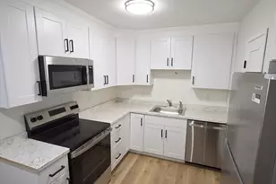 7 Chapel Hill Dr, Plymouth, MA 02360 - Photo 4