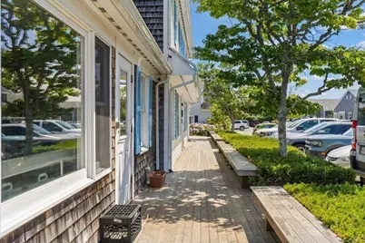 258 Edgartown-Vineyard Haven Rd, Edgartown, MA 02539 - Photo 4
