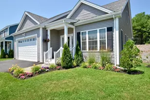 18 Tea Party Cir, Holden, MA 01520 - Photo 2