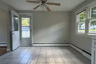 7 Gardner Ave, Attleboro, MA 02703 - Photo 4