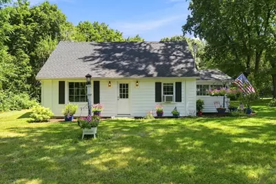 227 New St, Rehoboth, MA 02769 - Photo 2