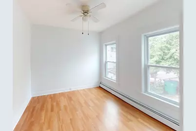 26 A St #2, Lowell, MA 01851 - Photo 4
