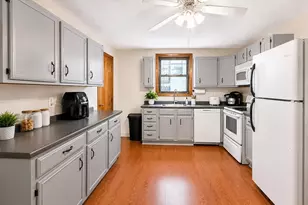 87 Addison St, Boston, MA 02128 - Photo 2