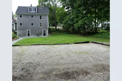 60 Pleasant St #2, Plymouth, MA 02360 - Photo 2