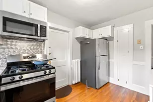 99 Thorndike St, Arlington, MA 02474 - Photo 4