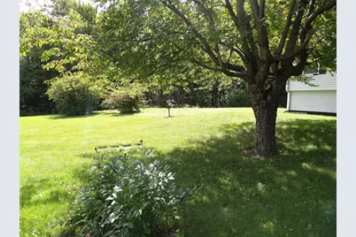 152 Manville St #1, Leicester, MA 01524 - Photo 4