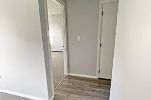 124 Ash St, Fall River, MA 02724 - Photo 8