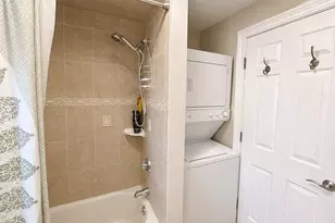 16 Cross St E, Somerville, MA 01245 - Photo 8
