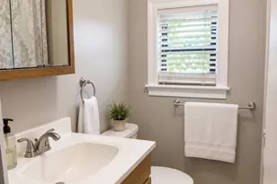 16 Cross St E, Somerville, MA 01245 - Photo 6