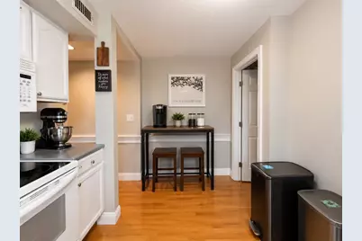 16 Cross Street East #2, Somerville, MA 01245 - Photo 4