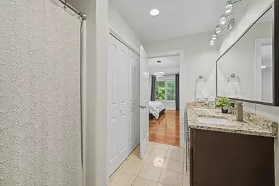 657 Silver St, Agawam, MA 01001 - Photo 18