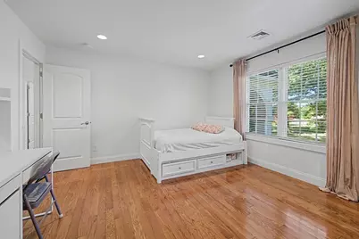 657 Silver St, Agawam, MA 01001 - Photo 26