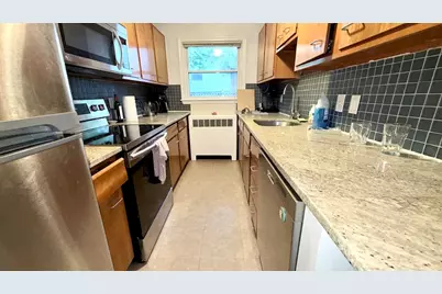 8 Kenwood St #4, Cambridge, MA 02141 - Photo 1