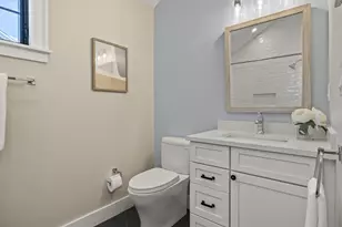 579 Centre St, Newton, MA 02458 - Photo 28