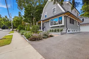 579 Centre St, Newton, MA 02458 - Photo 34