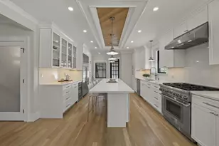 579 Centre St, Newton, MA 02458 - Photo 12