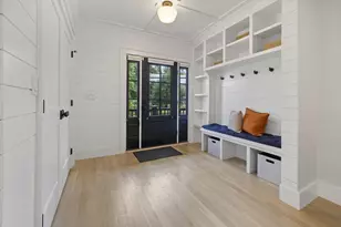579 Centre St, Newton, MA 02458 - Photo 16