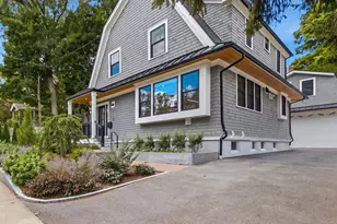 579 Centre St, Newton, MA 02458 - Photo 36