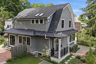 579 Centre St, Newton, MA 02458 - Photo 36